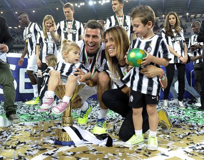 Camilla Barzagli, 22 Bulan, Perempuan