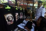 Kaos Bang Ben Laris Manis