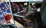 Puluhan Kios di Stasiun Tebet Dibongkar