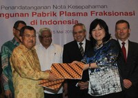 Kerja sama itu di tanda-tangani oleh Ketua Umum Palang Merah Indonesia, Jusuf Kalla bersama Mananging Director PT. Medguest Jaya Global Nanik S.H. Gunawan di Jakarta. (dok JK)     