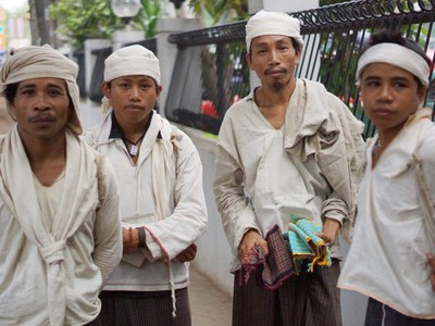 4 Suku Badui Ingin Bertemu Dahlan Iskan