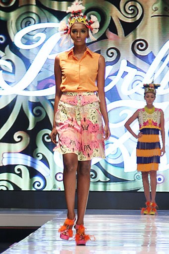 Jakarta, Indonesia - 13 Mei. Barli Asmara La Belle et Fabuleuse. Jakarta Fashion & Food Festival 2013 at Grand Ballroom Harris Hotel. Kelapa Gading. 13 Mei 2013. Jakarta. [Foto: Mohammad Abduh/Wolipop]