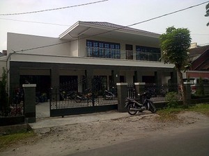 KPK Geledah Kantor Pengusaha Surung Panjaitan di Medan