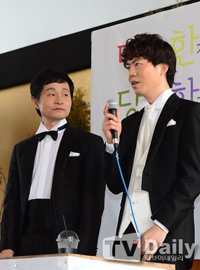 Sutradara Kim Jo Kwang Su Gelar Pernikahan Gay Pertama di Korea