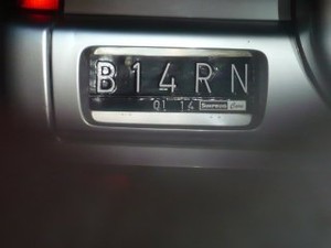 Nopol Cantik di Mata Pabrikan Mobil