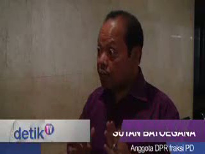 Sering Bolos, Anggota DPR Saling Bela Diri