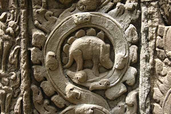 Misterius! Ada Relief Dinosaurus di Candi Angkor Wat