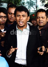 Gatot mengaku mengenal Ahmad Fathanah. Perkenalan terjadi ketika Gatot yang merupakan kader PKS menemui Luthfi Hasan Ishaaq selaku Presiden PKS untuk berkonsultasi. Lamhot Aritonang/detikFoto.