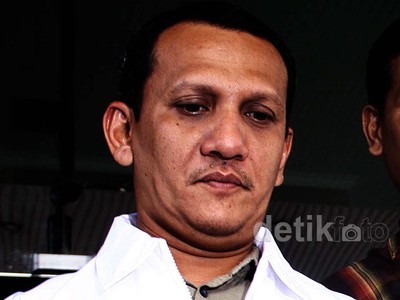 Bupati Mandailing Natal Ditahan KPK