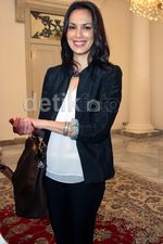 Senyuman Sophia Mueller