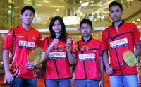 Empat atlet muda PB Djarum yang telah berprestasi hadir saat pendaftaran Audisi Umum PB Djarum dibuka di Jakarta, Kamis (16/05).