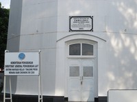 Mercusuar ini dibangun awalnya pada tahun 1883, namun rusak karena bencana alam. Kemudian mercusuar ini kembali dibangun dan selesai pada tahun 1885 (Shafa/detikTravel)