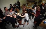 Polisi Bekuk 35 WNA