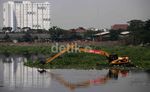 Normalisasi Waduk Pluit Terus Berjalan