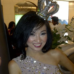 Nikah dengan Ruben Onsu, Wenda Tan Ingin Suvenir Hello Kitty