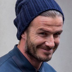 Pensiun Jadi Pesepakbola, Becks Disarankan Tulis Lagu Saja