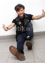 Ketika Rangga SMASH Bergaya ala Rocker