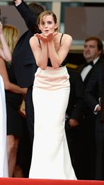 Keanggunan Emma Watson di Cannes Film Festival