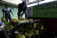 Apabila melihat realisasi penyaluran yang sudah dilakukan Pertamina, tidak ada satu pun dari tujuh kantor penjualan (Region) Pertamina yang realisasi penyalurannya di bawah kuota. Sebagai contoh, Kepulauan Riau dan Lampung telah melampaui kuota 11% dan 12%, Jawa Barat melebihi 3,5% serta Jawa Tengah dan Jawa Timur masing-masing sebanyak 6%.
