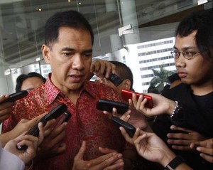 Gita Wirjawan: Jangan Sampai 20 Tahun Lagi Kita Masih Beli HP China