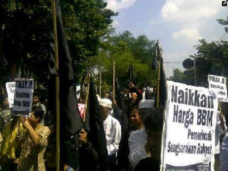 HTI Solo Turun Jalan, Kritik Kenaikan Harga BBM