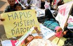 Guru Asal Tegal  Tolak UN di Kemendikbud