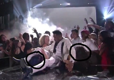 Aksi Lompat Miguel di Panggung Billboard Music Awards 2013