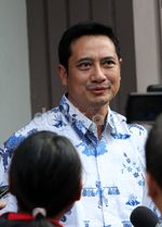 Venna Melinda & Ivan Tebar Senyuman di Sidang Cerai