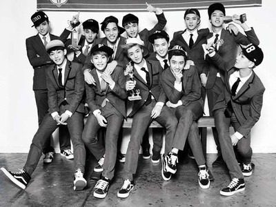 Yuk, Intip Foto Teaser XOXO (Kiss&Hug) EXO!