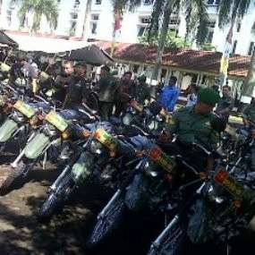 Pemprov Jabar Sumbang 200 Motor Trail ke Kodam III Siliwangi