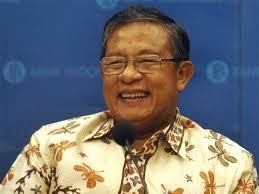 Pensiun dari BI, Darmin Nasution Bikin Buku Bank Sentral Harus Membumi