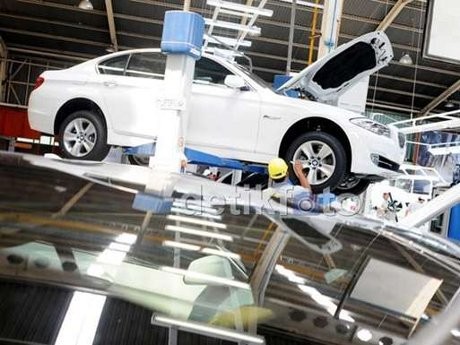 Pabrikan Mobil Mewah Mulai Rakit Kendaraan di India