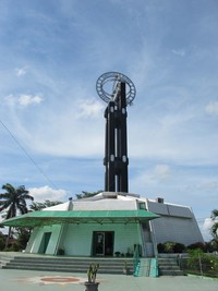 Sekarang, kompleks Tugu Khatulistiwa dilindungi oleh Pasal 26 UU Republik Indonesia No 5 Tahun 1992 tentang Benda Cagar Budaya (Sastri/ detikTravel)