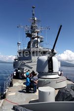 Melihat Alat Tempur KRI Slamet Riyadi