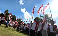 Mereka mengarak bendera merah putih dengan mengambil start di lapangan Miangas, Kepulauan Miangas, Sulawesi Utara.