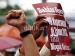 Ribuan Perawat Geruduk Gedung DPR