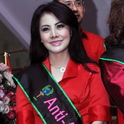 Cici Paramida Dambakan Suami yang Setia