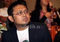 Penulis naskah Anggoro Saronto, juga hadir dan turut menjelaskan isi cerita dari film Sang Kiai.