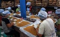 Biasanya gula semut yang di ekspor ini akan digunakan sebagai bahan campuran pada industry coklat, bakeri dan sirup. Arbi Anugrah/detikFoto.