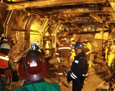 Di DPR, Freeport Janji Tanggung Pendidikan Keluarga Korban Reruntuhan