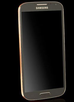 Kemilau Galaxy S4 Berlapis Emas 24 Karat