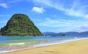20 Negara Akan Bersaing di Banyuwangi International Surf Competition