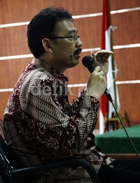 Syukur mengaku bahwa Fathanah pernah datang ke ruangannya untuk mengajukan penambahan kuota impor daging sapi. Fathanah mengaku sebagai utusan Luthfi Hasan Ishaaq. Lamhot Aritonang/detikFoto.