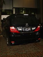 KPK Sita Alphard Milik Luthfi Hasan