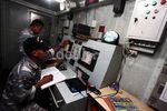 Di Sini Mesin KRI Slamet Riyadi Dikontrol