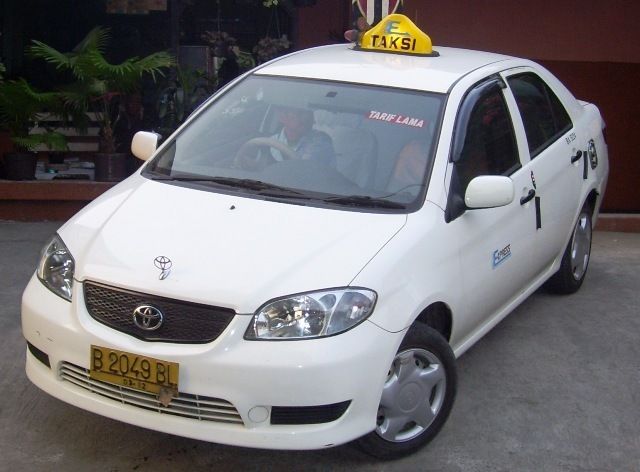 Perusahaan Taksi Ini Jual Mobil Bekas Rp 7 5 Juta