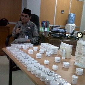 Kosmetik Ilegal Buatan Sumedang Beredar di Kalimantan dan Sumatera