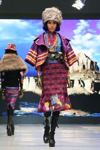 Jakarta, Indonesia - 15 Mei 2013. Balijava by Denny Wirawan The Glorious Handwoven of Indonesia Cita Tenun Indonesia. Jakarta Fashion & Food Festival 2013 at Grand Ballroom Harris Hotel. Kelapa Gading. Jakarta. [Foto: Mohammad Abduh/Wolipop]