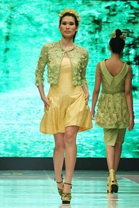 Jakarta, Indonesia - 15 Mei. Sebastian Gunawan The Glorious Handwoven of Indonesia Cita Tenun Indonesia. Jakarta Fashion & Food Festival 2013 at Grand Ballroom Harris Hotel. Kelapa Gading. Jakarta Utara. [Foto: Mohammad Abduh/Wolipop]