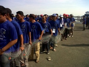 Nelayan Sumut Cetak Rekor Tarik Jaring Terpanjang se-Indonesia
